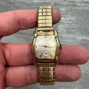 1940’s Benrus DN 21 10K Rolled Gold 17 Jewel Watch